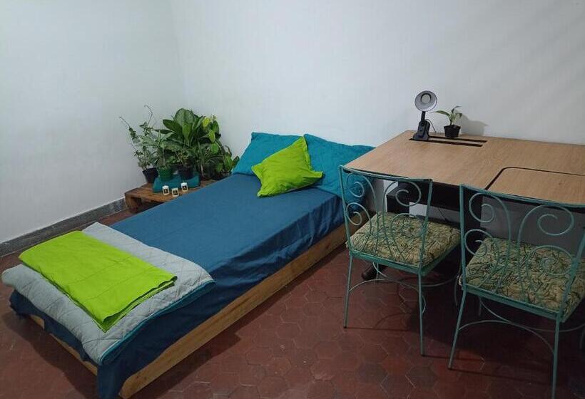 Deluxe-huone, Hostel B