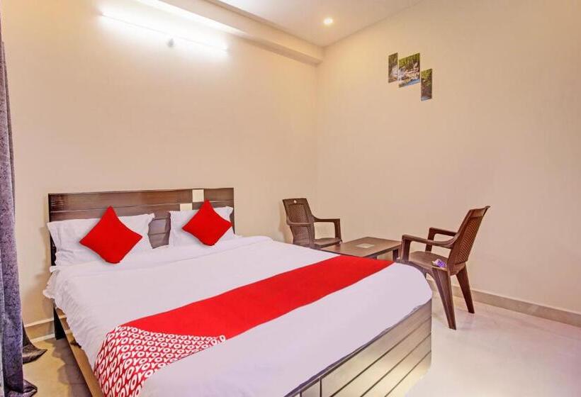 Трехместный Номер Классика, Super Oyo Flagship Hotel New Moon Light