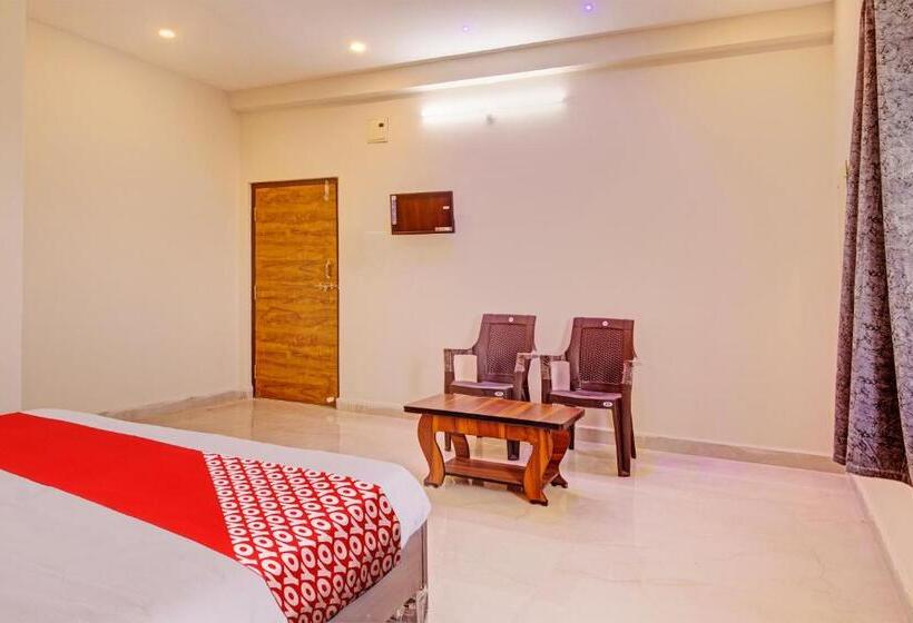 Трехместный Номер Классика, Super Oyo Flagship Hotel New Moon Light