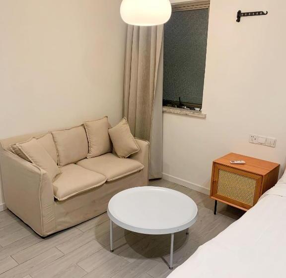 Quarto standard, Yueshe Apartment   Hongqiao Longbai Xincun