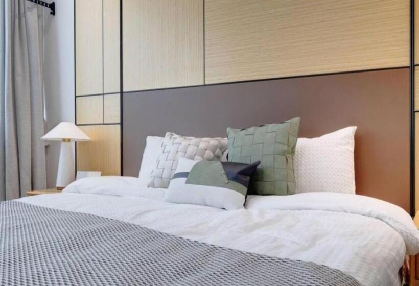 Quarto deluxe, Yueshe Apartment   Hongqiao Longbai Xincun