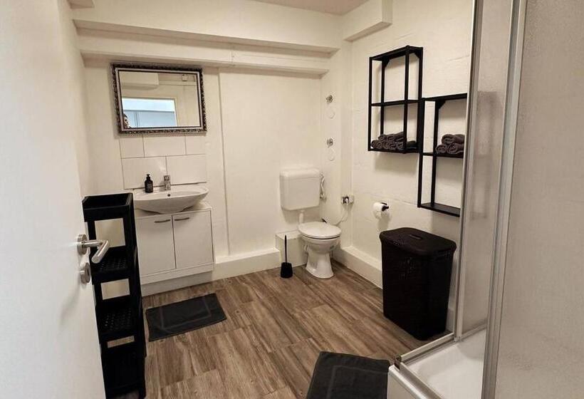 اتاق استاندارد چهار تخته, Quartier No. 9