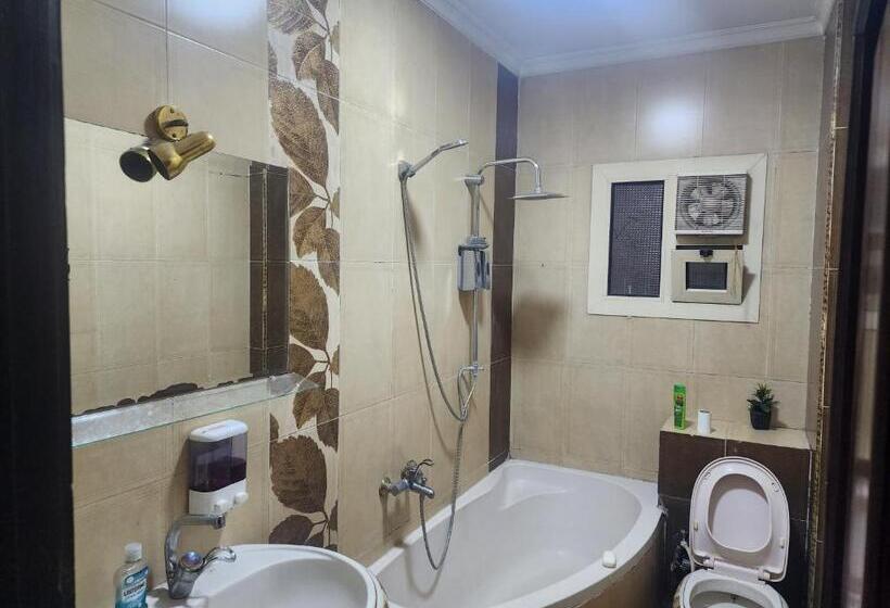 آپارتمان 1 خوابه, Apartment In Pyramids Gardens