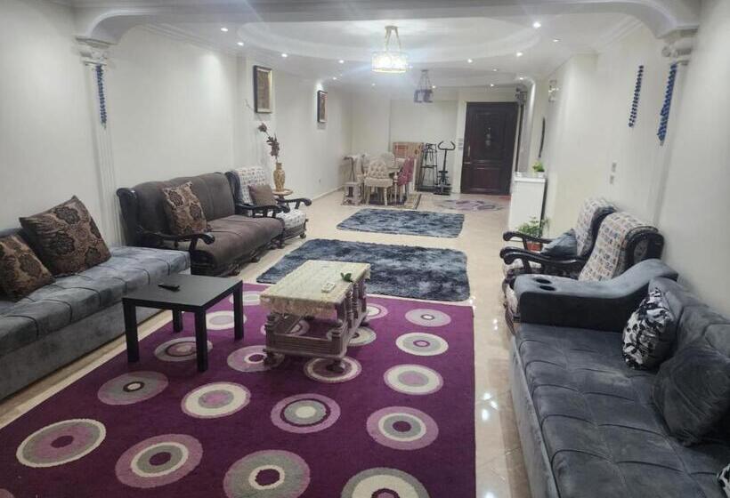 آپارتمان 1 خوابه, Apartment In Pyramids Gardens