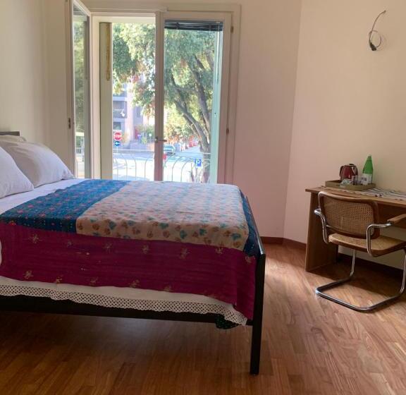 اتاق استاندارد با بالکن, B&b Arianna