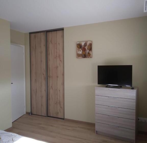 Номер Стандарт, Chez Nelly