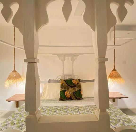 标准间, Furaha Beachs