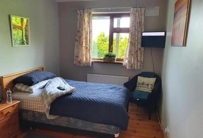 Standard Yhden Hengen Huone, Hillcrest House