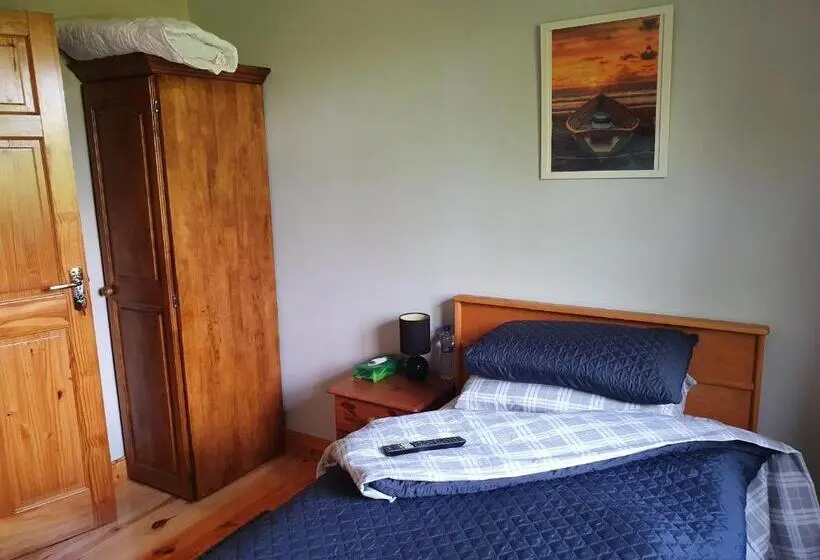 Standard Yhden Hengen Huone, Hillcrest House