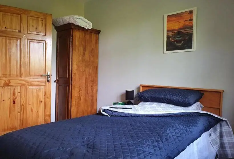 Standard Yhden Hengen Huone, Hillcrest House