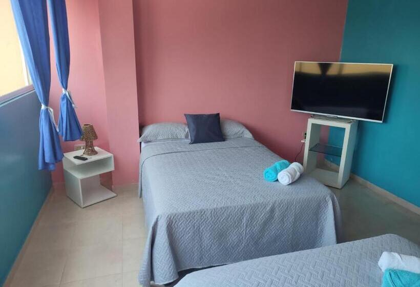 Habitación Cuádruple Estándar, Hostal Villa Escondida