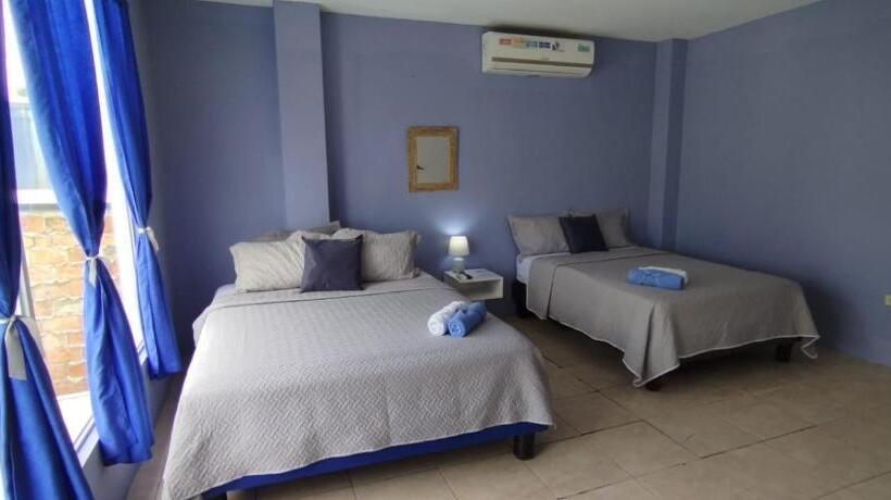 Четырехместный Номер Deluxe, Hostal Villa Escondida