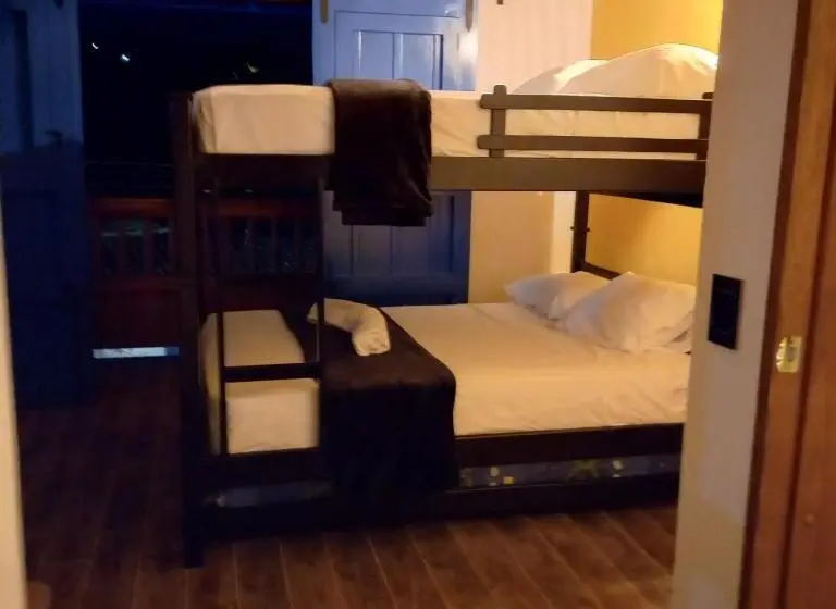 Perhehuone, Casa Iris Hotel Boutique