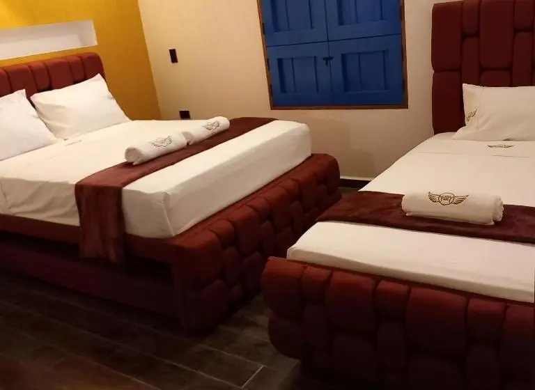 Classic Kolmen Hengen Huone, Casa Iris Hotel Boutique