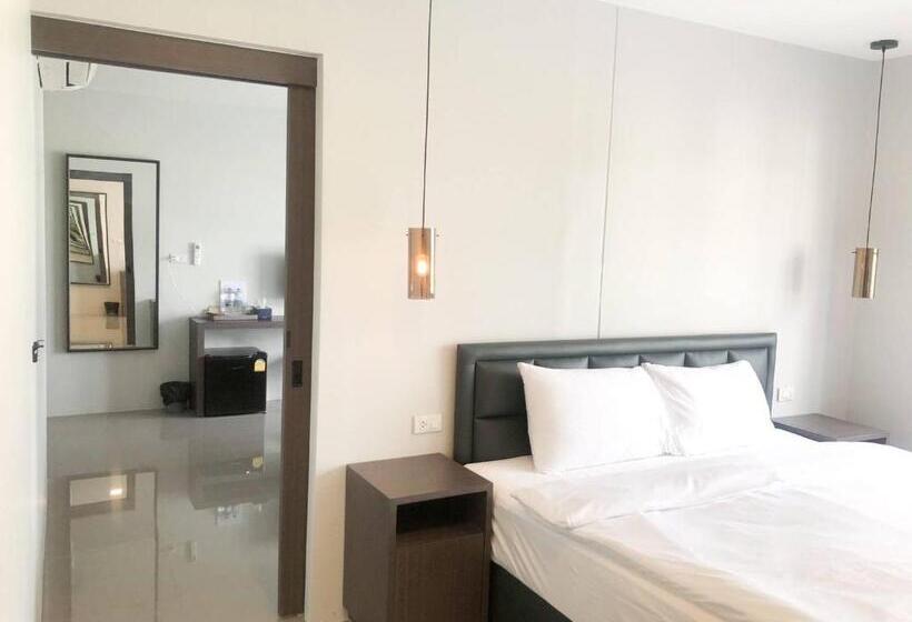 Családi Szoba, ประทายบุรี โฮเทล แอนด์ รีสอร์ท