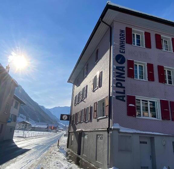 家庭间, Alpina Einhorn Self Check In