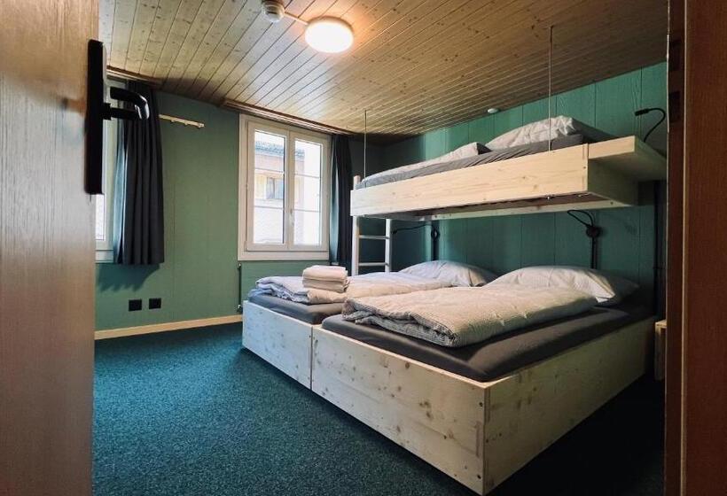 标准三人间, Alpina Einhorn Self Check In