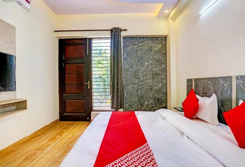 트리플 클래식 룸, Flagship Spring Brook