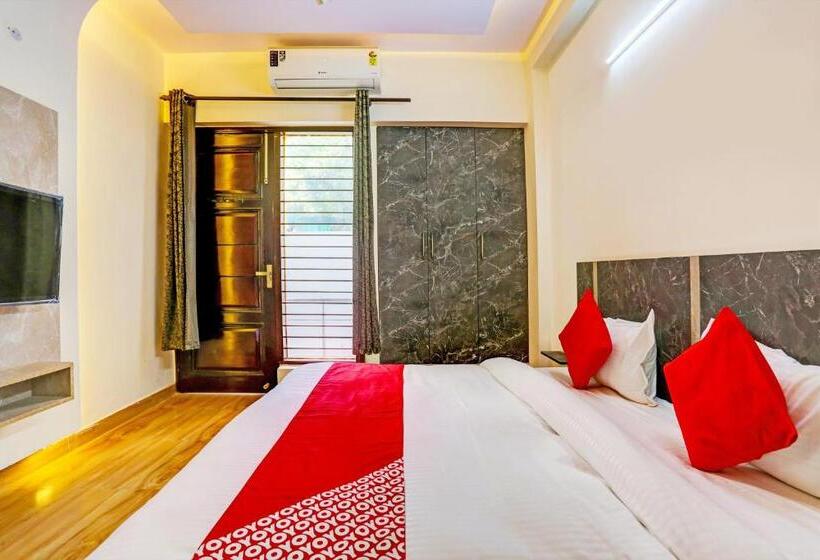 트리플 클래식 룸, Flagship Spring Brook