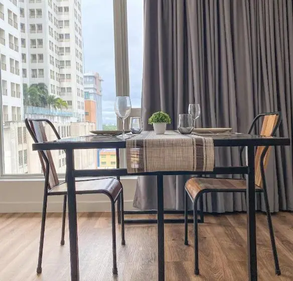Deluxe-studio, Wesfame Suites