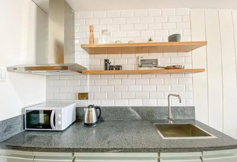 Perhesviitti, Wesfame Suites