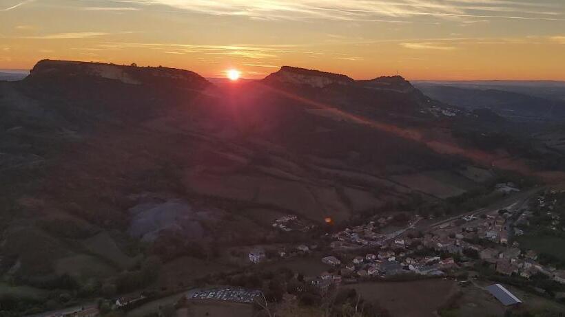 ガーデンビュースタンダードルーム, Gîte Aux Tourterelles