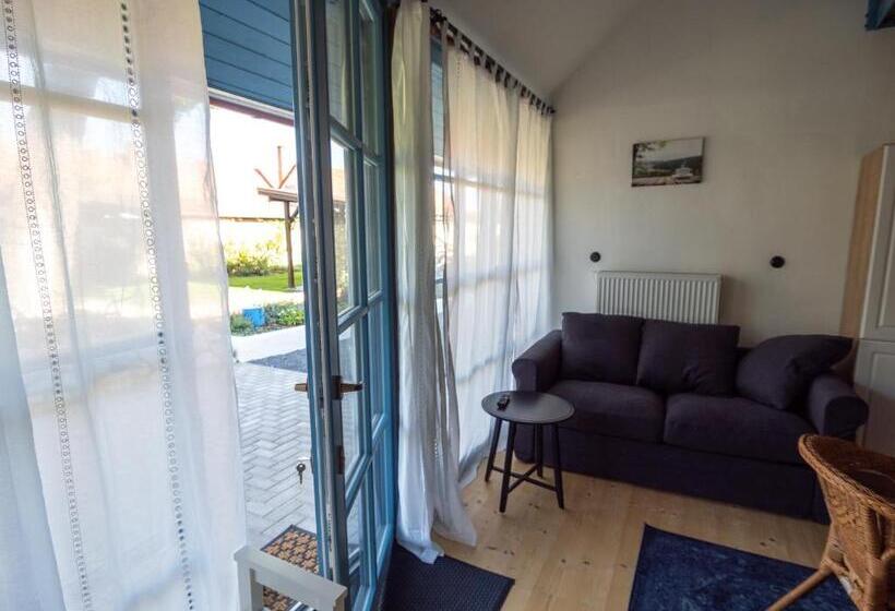 استودیوی لوکس, Penzión Záruby