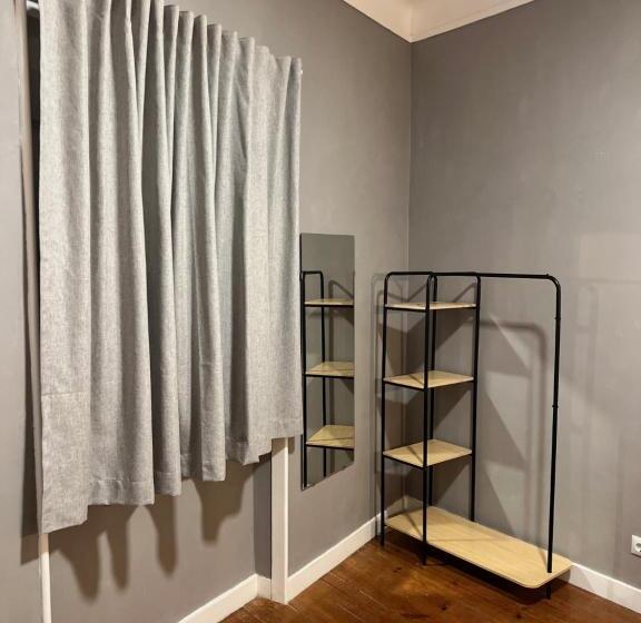 اتاق لوکس با چشمانداز باغ, The Pearl Of Lisbon