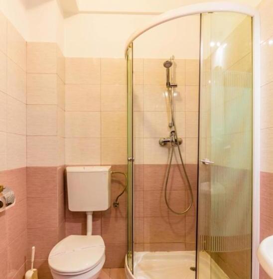 标准间, Pensiunea Classic