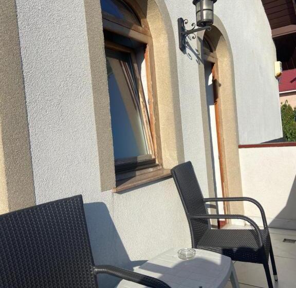 标准间, Pensiunea Classic