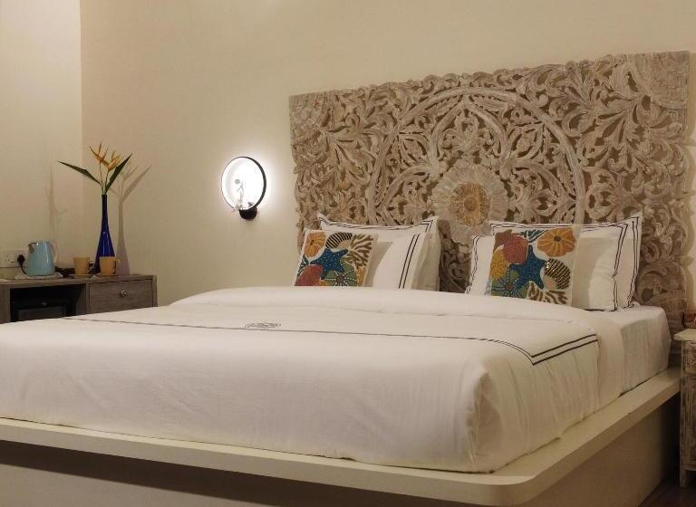 豪华房间, Sashas Holiday Village