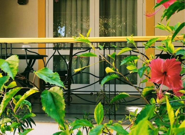 豪华房间, Sashas Holiday Village