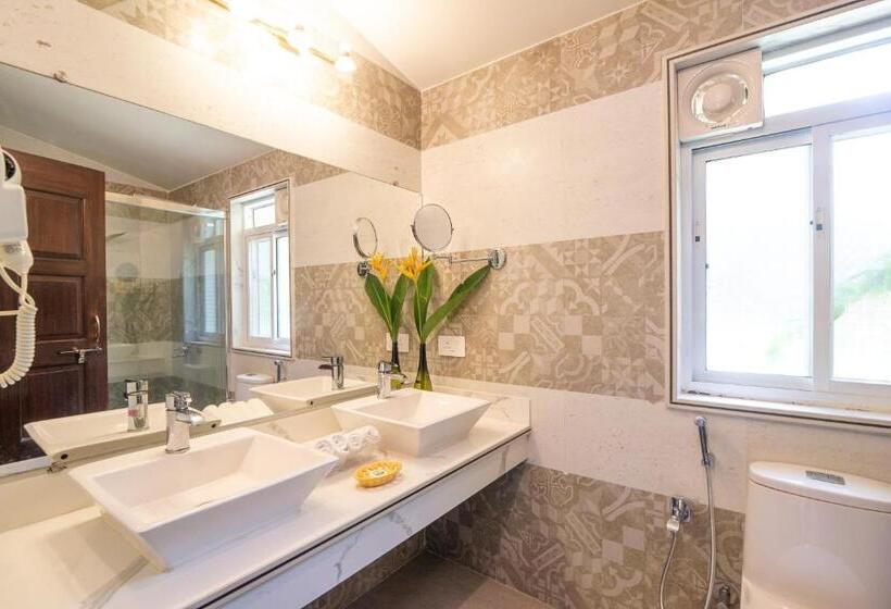 Номер Deluxe, Sashas Holiday Village