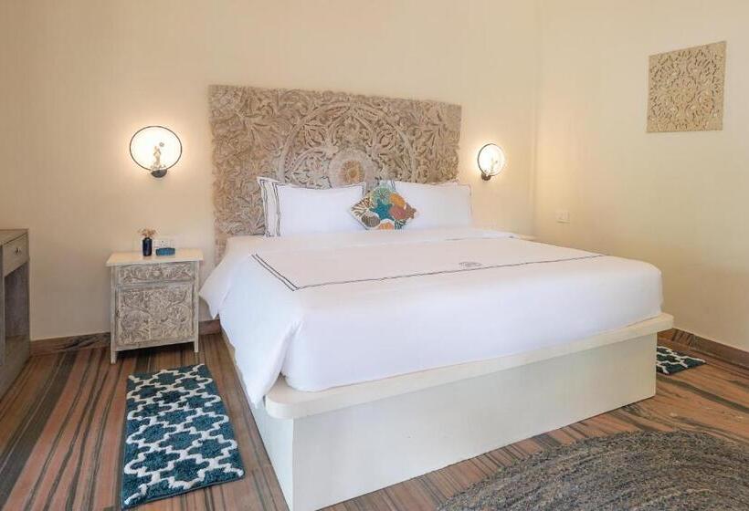 家庭套房, Sashas Holiday Village