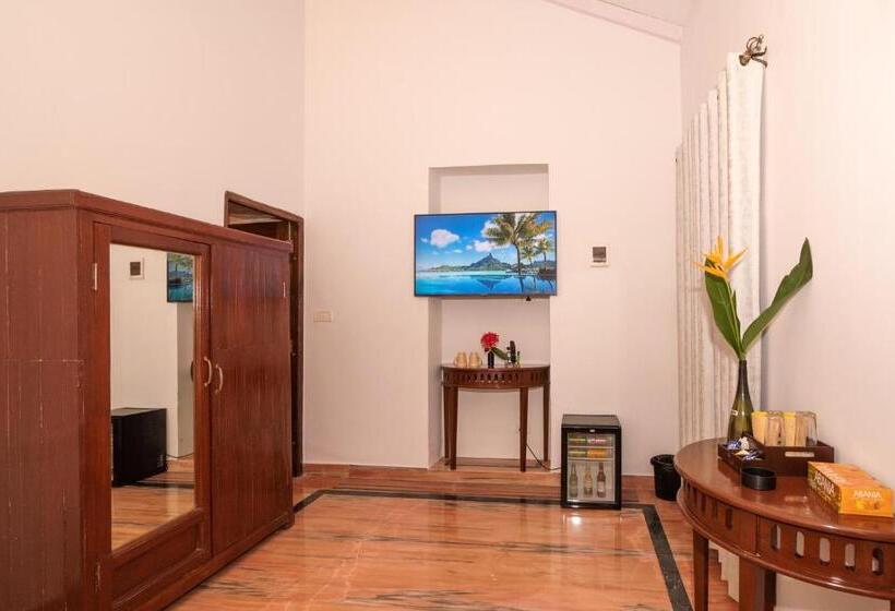 家庭套房, Sashas Holiday Village