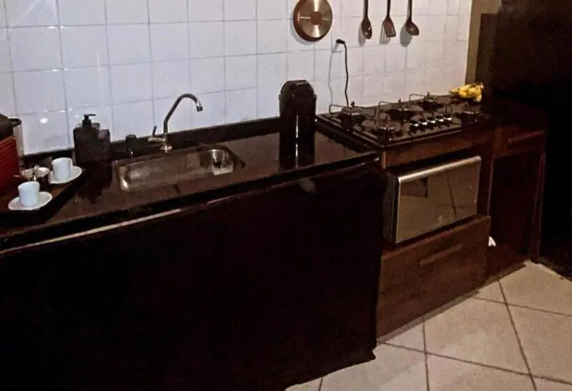 استودیوی لوکس, Savassi Hostel Loft