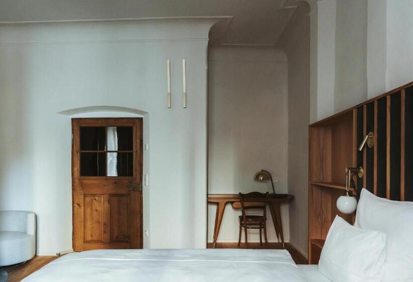 Люкс Кровать Кинг, Arthotel Lasserhaus   Adults Only