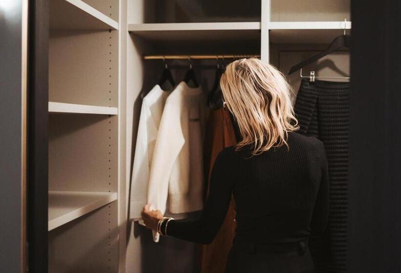 Люкс Кровать Кинг, Arthotel Lasserhaus   Adults Only