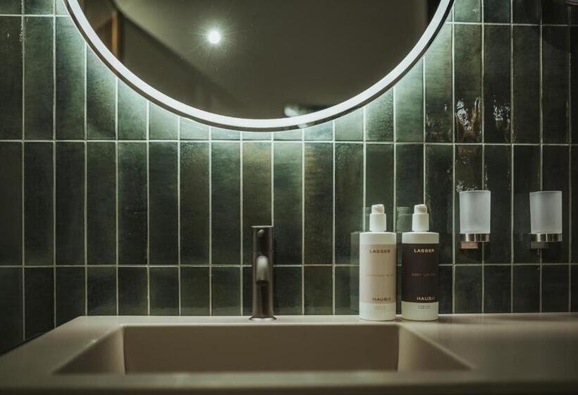 Номер Superior Кровать Кинг, Arthotel Lasserhaus   Adults Only