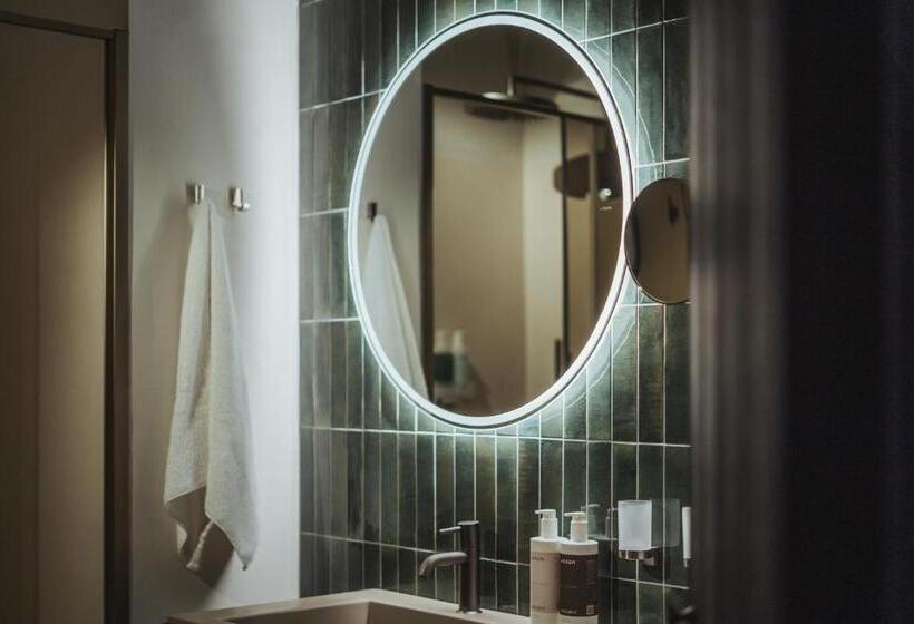 Номер Superior Кровать Кинг, Arthotel Lasserhaus   Adults Only