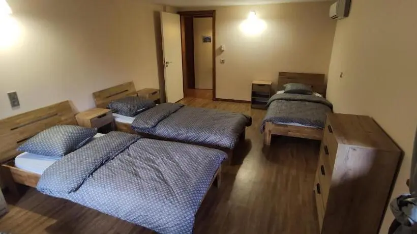 Standard Neljän Hengen Huone, Les Gîtes D Argentin