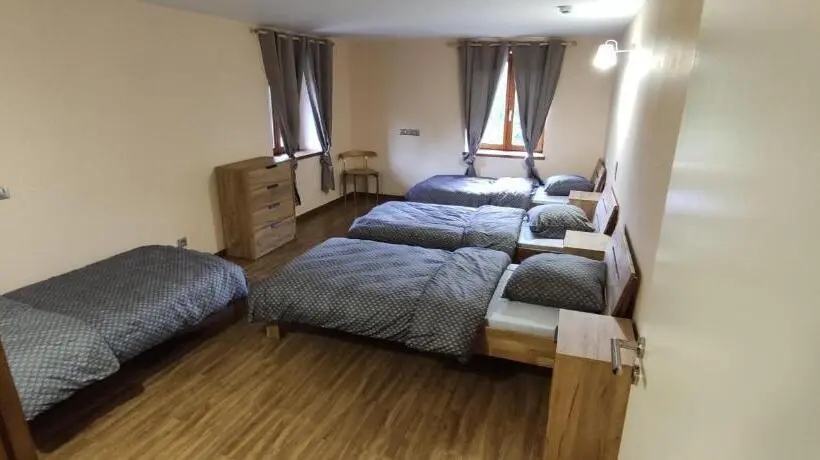 Standard Neljän Hengen Huone, Les Gîtes D Argentin