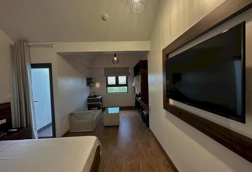 اتاق لوکس, Capital O 1194 Bee