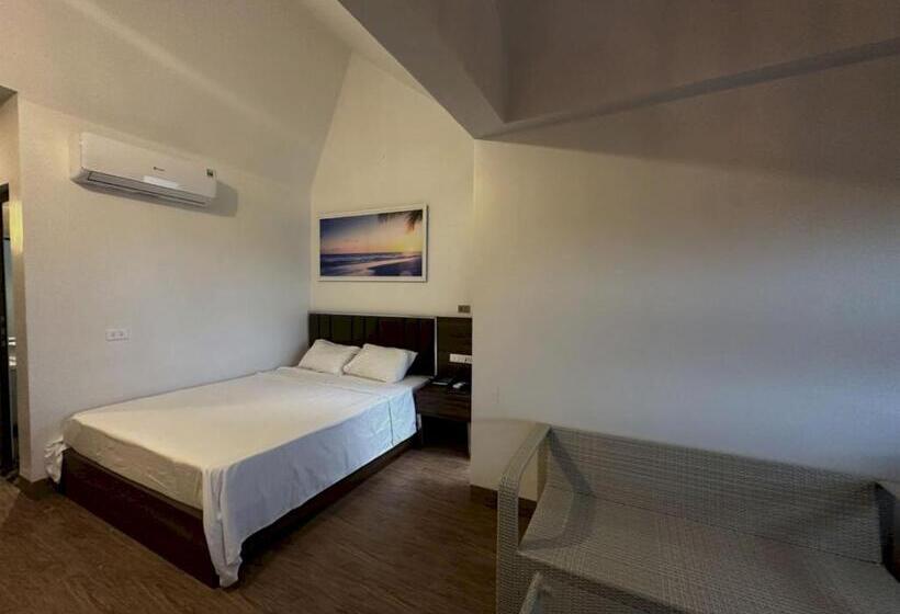 اتاق لوکس, Capital O 1194 Bee