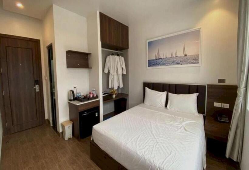 سوییت لوکس, Capital O 1194 Bee