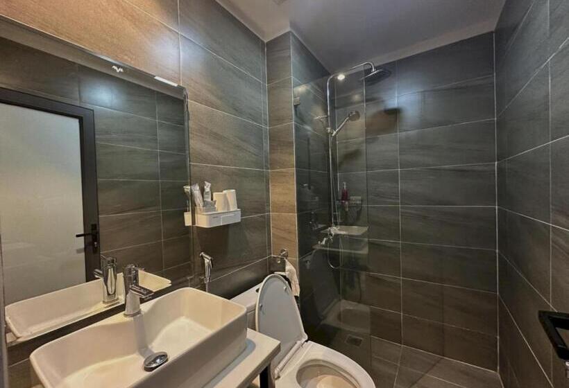 اتاق سوپریور سه تخته, Capital O 1194 Bee