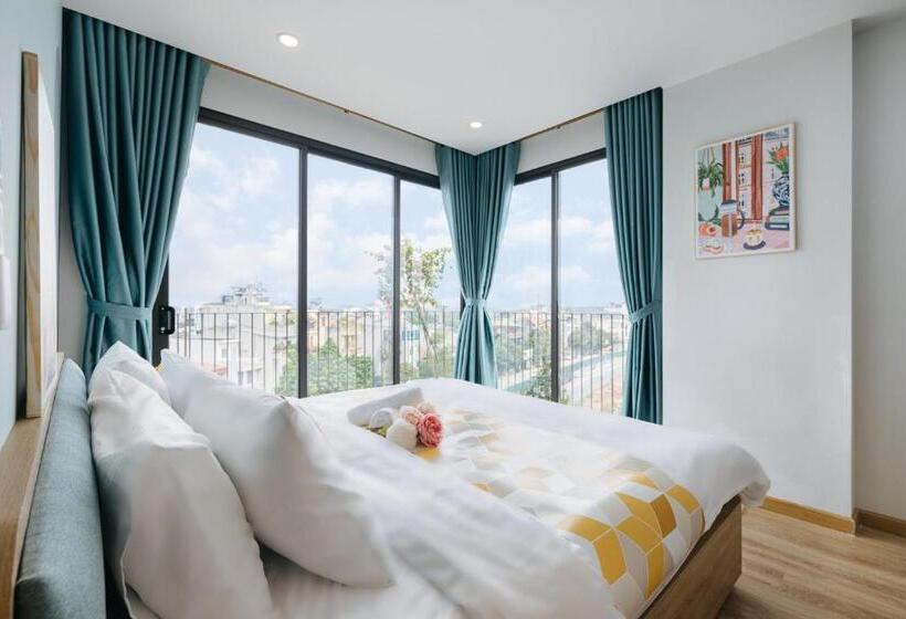 سوئیت با بالکن, Crescendo Urban Stay   Stay 24h