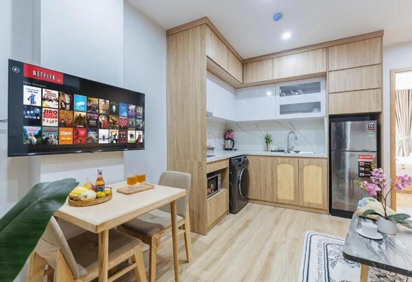 سوییت جونیور با بالکن, Crescendo Urban Stay   Stay 24h