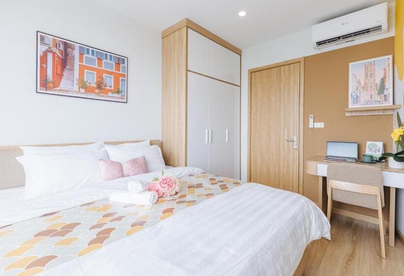 سوییت جونیور با بالکن, Crescendo Urban Stay   Stay 24h