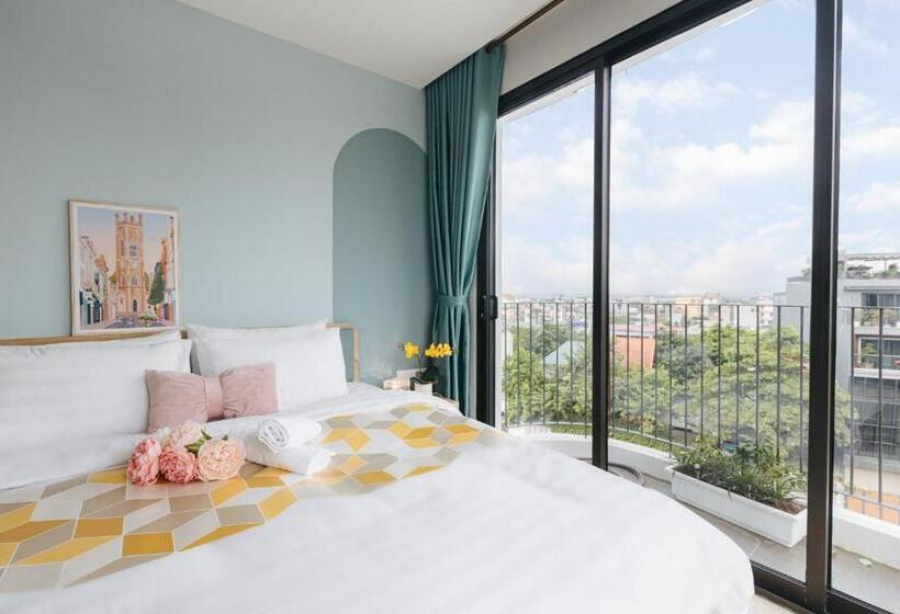 سوئیت با بالکن, Crescendo Urban Stay   Stay 24h